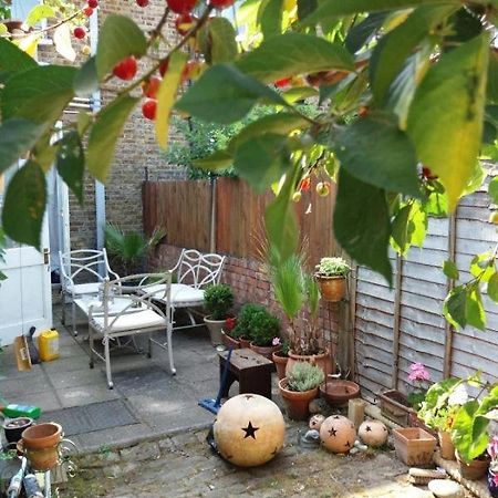 Cosy London Double Room Near Wimbledon Exterior photo