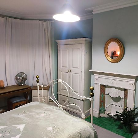 Cosy London Double Room Near Wimbledon Exterior photo